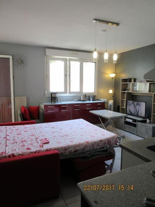 T2 Centre Ville, Wifi, Parking Beziers Exterior photo